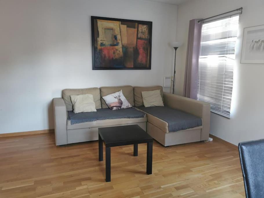 Nice 1-Bedroom Apartment In Heart Of The City Stavanger Esterno foto
