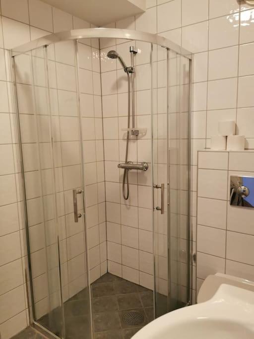 Nice 1-Bedroom Apartment In Heart Of The City Stavanger Esterno foto